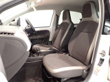 シートヒーターを装備していますので冬場の運転も快適です。
