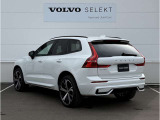 ◆バック/万が一を考え、安全性を重視する方に選ばれているVOLVO車。ドアを開閉するとその重み・厚みに驚くはず
