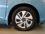 タイヤもきれいにクリーニング済みです