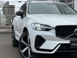 ◆ヘッドライト/VOLVOの代名詞ともいえるTシェイプのライトは、北欧神話のトールハンマーをイメージした意匠です