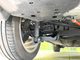 お車を安心してお乗りいただく為には、足回りの定期点検が欠かせません。サービスサポート(有償保証)では無料点検もご提供しており、安心のカーライフをお過ごしいただけるサポート体制が整っています。