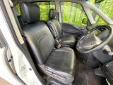運転席シート廻りは使用感も少なく、良好な状態となっています。丁寧に使われていたことがよくわかりますね。