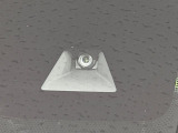 【三菱e-Assist】走行中に前方の車両等を認識し、衝突しそうな時は警報とブレーキで衝突回避と被害軽減をアシスト。より安全にドライブをお楽しみいただけます。