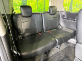 3列目シートはもちろん状態良好☆大人でもゆったりと座って頂けますので、大人数でのお出かけもラクラクです♪ご家族で、気の知れた仲間で、ドライブに行くのが楽しみですね♪