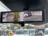 インテリジェントスマートルームミラー 後席の乗車時やお荷物などで後方確認ができない場合は後方確認専用カメラでくっきり!安心ですね!