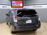リア、後ろです。後ろから見ると車の印象が変わって見えますね。前、横と同じく考え抜かれたデザインです。
