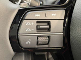 オーディオコントロールスイッチ付き!ハンドルを握ったままチャンネルや音量の調整が可能です。見た目以上に運転していると便利な機能なんですよ。