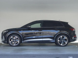 Q4 e-tron 40 Sライン 