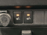 運転席、助手席にはシートヒーターが付いています。最近の冬場は例年よりも寒くなっています。。。シートヒーターがあるとないとじゃ大違い!ぜひお試しあれ!