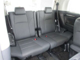 3列目シートもキレイです。