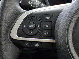 ステアリングスイッチ装備!運転しながら手元でオーディオの操作などができます。