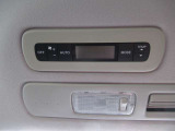 『後席専用エアコン』付きです♪♪ 前席と独立して操作が可能ですので、運転者を煩わせずに室内の温度管理ができます♪♪