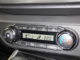 【オートエアコン】お好みの温度に設定して頂くと、車内の温度を自動調整♪快適にクルマの中を過ごして頂けます。