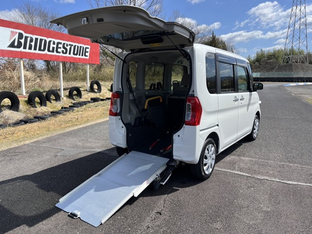 ダイハツ タント 