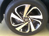 純正17インチアルミホイール!ボディにバッチリ合ってます!