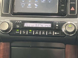左右独立温度コントロールフルオートエアコンです。運転席、助手席それぞれで独立して温度設定ができます。冷え性の方が乗っても安心ですね♪
