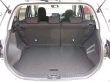 ラゲッジスペースは十分な広さを確保しています。日常のお買い物にも大活躍!積み下ろしも楽々ですよ。