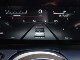 デジタル表示スピードメーターです。  走行距離 7681km ★映し出さ多彩な情報が、快適なドライブをサポートします。