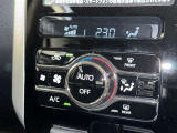 オートエアコンで快適な室内です。