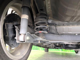 お車を安心してお乗りいただく為には、足回りの定期点検が欠かせません。サービスサポート(有償保証)では無料点検もご提供しており、安心のカーライフをお過ごしいただけるサポート体制が整っています。