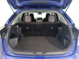 広々としたラゲージスペースを備えています。大きなものや長さのある荷物もしっかりと積み込めます。