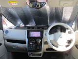 運転席も視界がよく小回りの効く車となっておりますので安心して運転が出来ます。