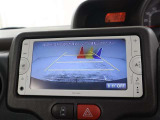 【バックモニター】付です。バックギヤに入れるだけで、ナビの画面に後方視界を映し出して非常に便利ですよ(^^♪後ろが見えることで安全確認も出来ますね☆