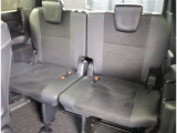 シートを取り外し徹底洗浄します。室内も隅々まで綺麗にしています。車両検査証明書つき。なんといっても走行距離の制限なし。ロングラン保証!!!購入ごも安心してお乗りしていただけると思います。