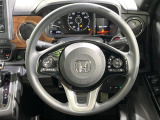 【ステアリングスイッチ】運転中、前方から目線をそらすことなく、オーディオ等の操作が可能な便利機能!安心&快適なドライブを演出してくれます♪