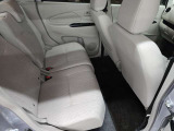 専属スタッフが、お車の内装、外装の仕上げを行っております。納車前にもう一度チェックを行いまして納車をさせていただいております。