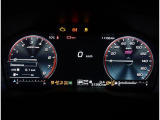 12.3インチフル液晶メーター装備!ステアリングスイッチを操作することで、メーターや地図画面、アイサイト専用画面に切り替えることが出来ます! にも瞬間燃費や航続距離等、様々な情報を表示してくれます!