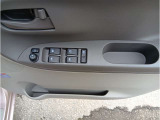 運転席パワーウィンドウスイッチ