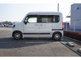 Honda SENSINGとは衝突を予測してブレーキをかけたり、前のクルマとちょうどいい距離でついていったりできる多彩な安心、快適機能を搭載した先進の安全運転支援システムです。