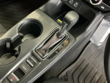 発進時から滑らかに加速する無段階変速のCVTはストップ&ゴーの多い街の中も快適です