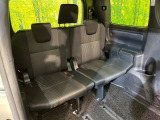 3列目シートはもちろん状態良好☆大人でもゆったりと座って頂けますので、大人数でのお出かけもラクラクです♪ご家族で、気の知れた仲間で、ドライブに行くのが楽しみですね♪
