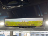 【デジタルインナーミラー】カメラが撮影した車両後方の映像をルームミラー内に表示。クリアな視界で状況の確認が可能です!※ドラレコ機能ご利用には別途SDカードをご用意いただく場合があります。