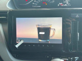 TV付きの車となっております。ドライブの合間の休憩中に気になる番組を見ることができます。