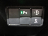 パーキングセンサーを装備しています。全車、弊社専門スタッフによる内外装クリーニングを実施しております。綺麗な状態でご納車いたします。