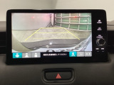 バックモニター付きで、車庫入れやバック時の後方確認をサポート。