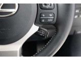 高速道路を頻繁に利用する方におすすめのレーダークルーズコントロール。前を走っている車との適切な距離を保って走行してくれます。長距離運転の疲労感も違いますよ。適度な休憩も忘れずに★