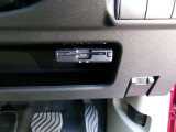 ETC車載器が付いています。高速道路の料金所をノンストップで通過!