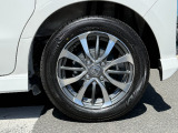 アルミホイール付です。