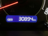 入荷時点での走行距離になります。車両の入れ替え等で若干走行距離が増えてしまう事がございます。ご理解の程お願い申し上げます。