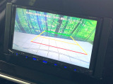【バックカメラ】駐車時に後方がリアルタイム映像で確認できます。大型商業施設や立体駐車場での駐車時や、夜間のバック時に大活躍!運転スキルに関わらず、今や必須となった装備のひとつです!