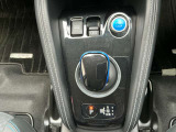 操作しやすいシフトレバー。ワンペダルドライブモードもあります。