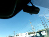 もし事故を起こしてしまったら・・運転中の映像と音を記録するドライブレコーダーです!万が一の備えに☆ドライブの思い出にも☆
