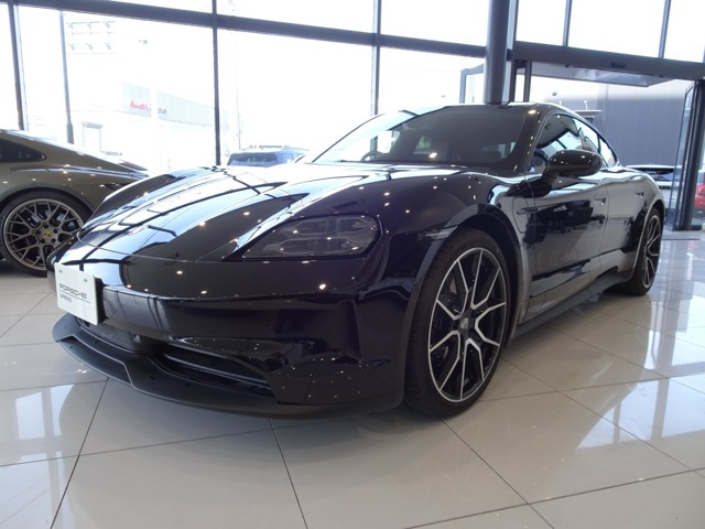 タイカン  パフォーマンスバッテリー 4+1シート