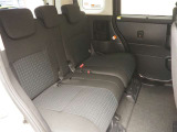 ゆとりある広々とした車内空間は、ドライブを始め買い物やレジャーなど、幅広く活躍します。一人でもみんなとでもお出かけを楽しみましょう!