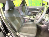 運転席シート廻りは使用感も少なく、良好な状態となっています。前オーナー様が丁寧に使っていたことがよくわかりますね。