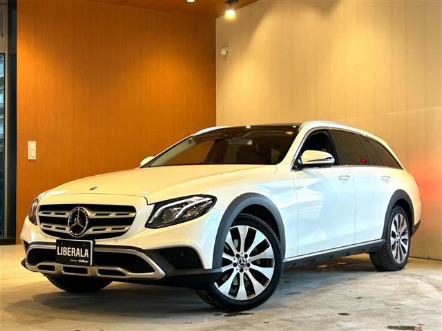 EクラスオールテレインE220d 4マチック 4WD本革シート